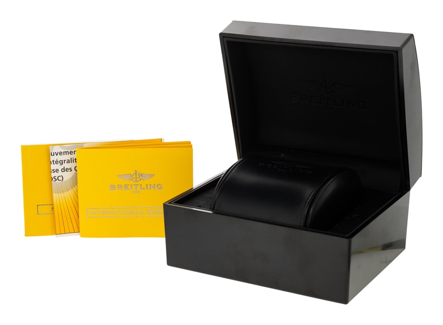 Breitling Super Avenger A13370 Image 4